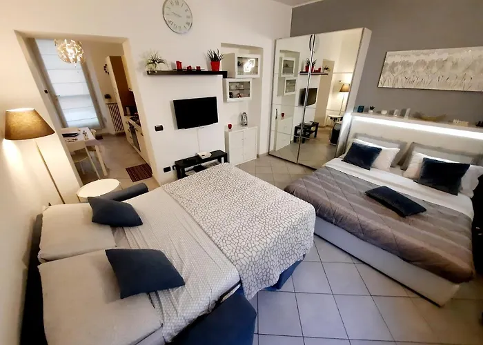 شقة La Perla Sul Di Con Parcheggio كومو