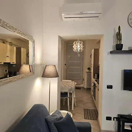 Le Mura Di Con Parcheggio * קומו