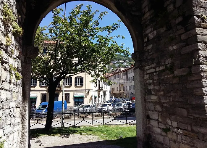 La Perla Sul Di Con Parcheggio דירה קומו