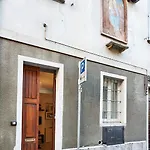 Le Mure Di Como Con Parcheggio アパート *